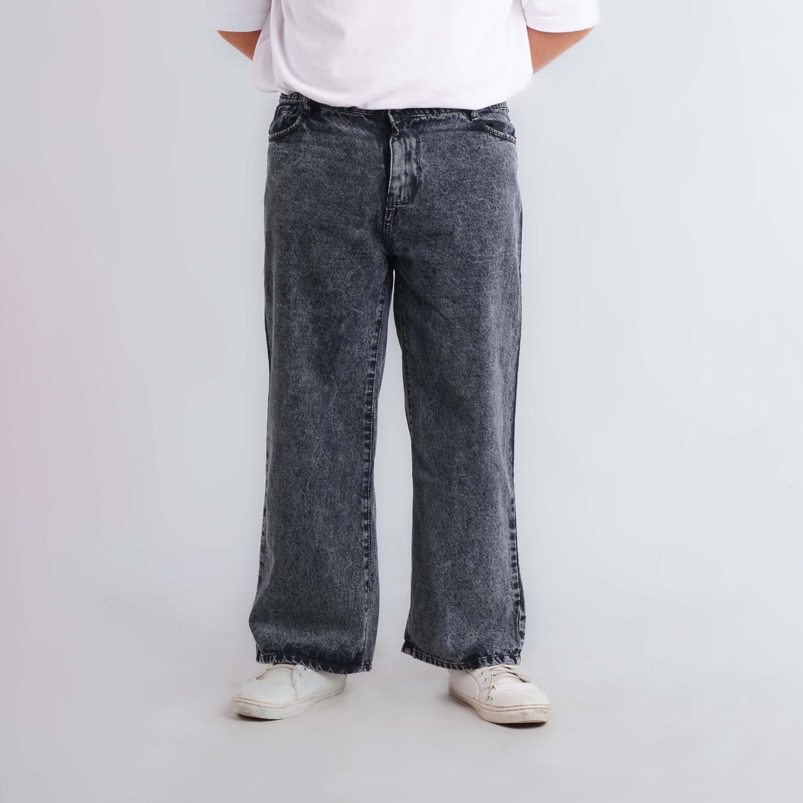 Washed Relax Fit Denim